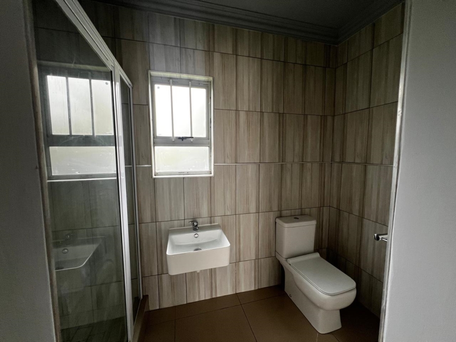 8 Bedroom Property for Sale in Abbotsford Eastern Cape